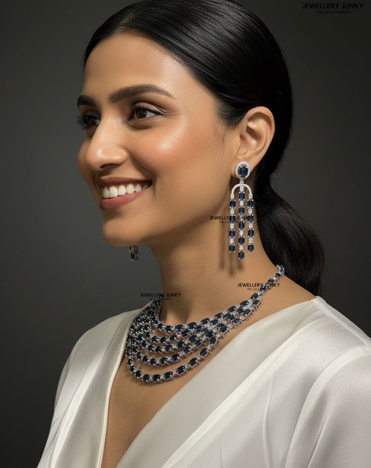 LEY DIAMOND NECKLACE