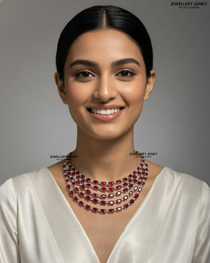 LEY DIAMOND NECKLACE