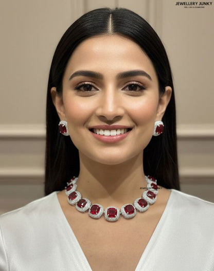 ADHIRA DIAMOND NECKLACE