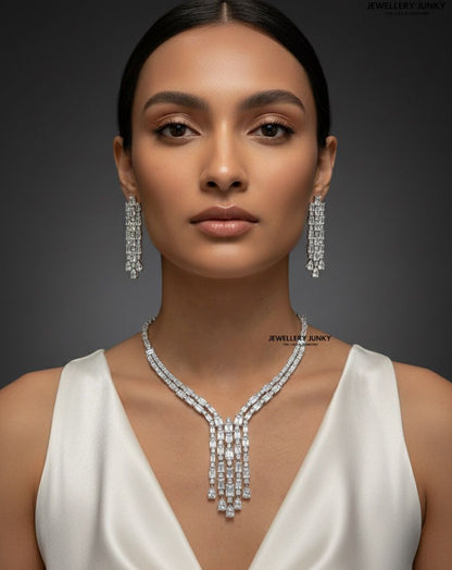 TARA DIAMOND NECKLACE