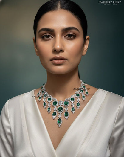 ALEAH DIAMOND NECKLACE