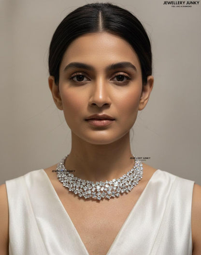 AZARIA DIAMOND NECKLACE