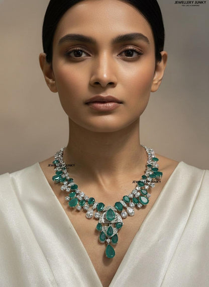 ELYSE DIAMOND NECKLACE