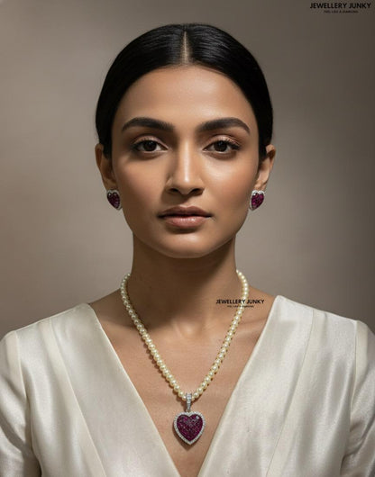 ROWENA PEARL DIAMOND NECKLACE