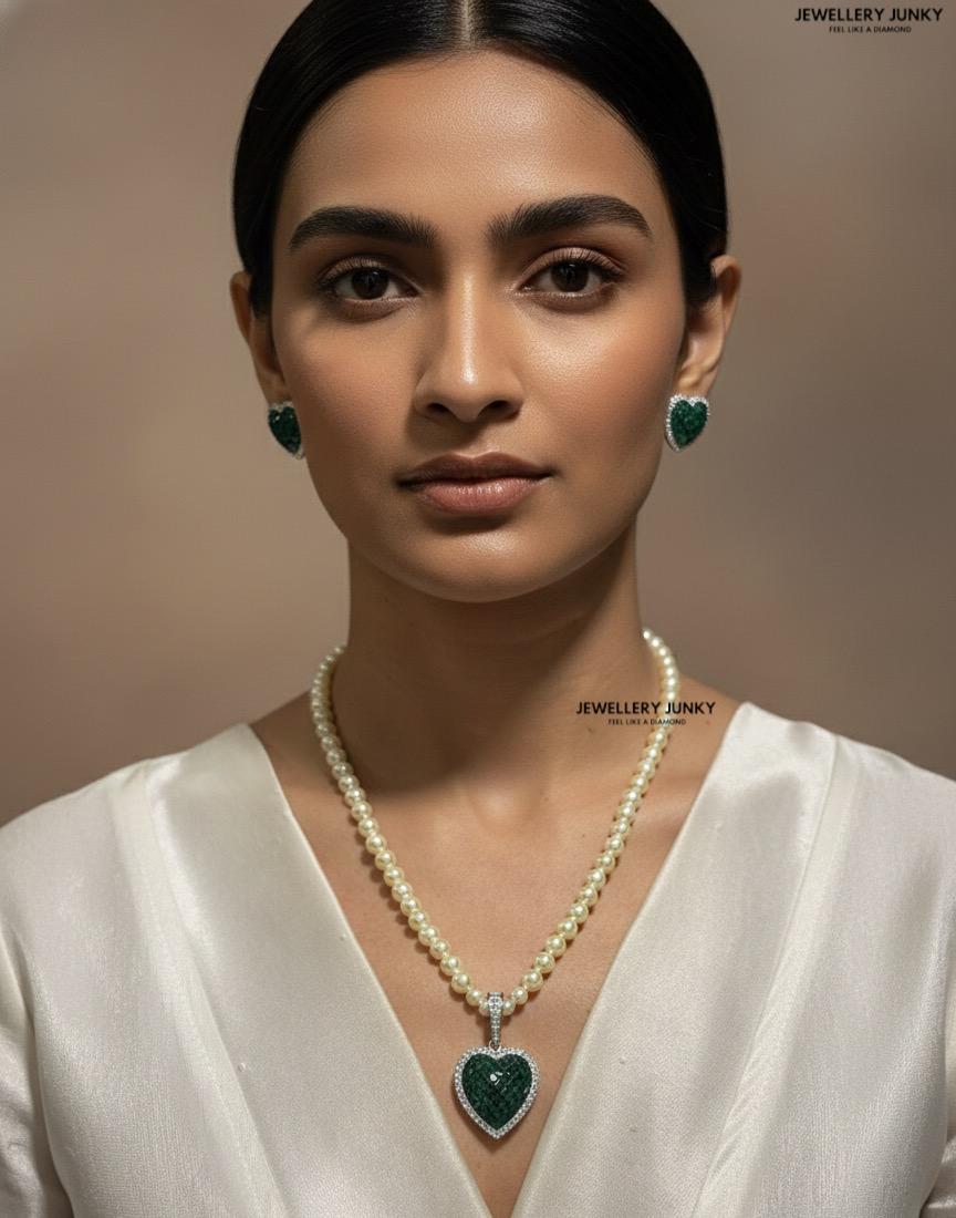 ROWENA PEARL DIAMOND NECKLACE