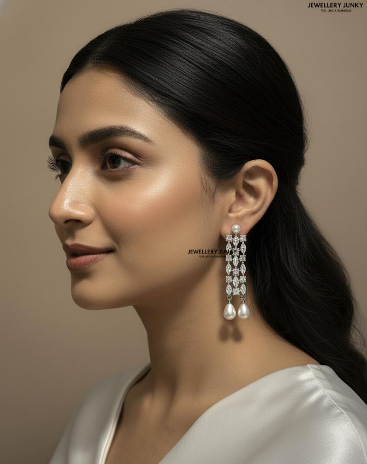 REAGAN DIAMOND NECKLACE