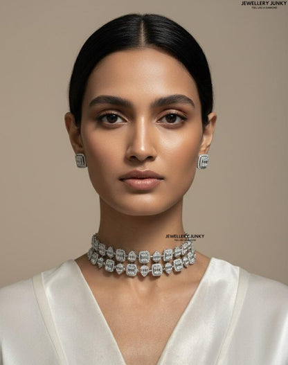 SARIKA DIAMOND NECKLACE