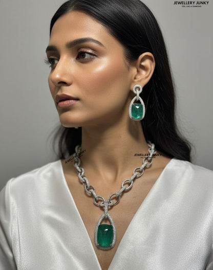 ARVI DIMAOND NECKLACE