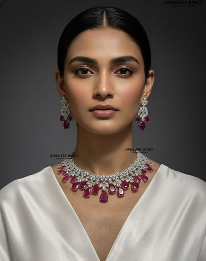 ELODIE DIAMOND NECKLACE