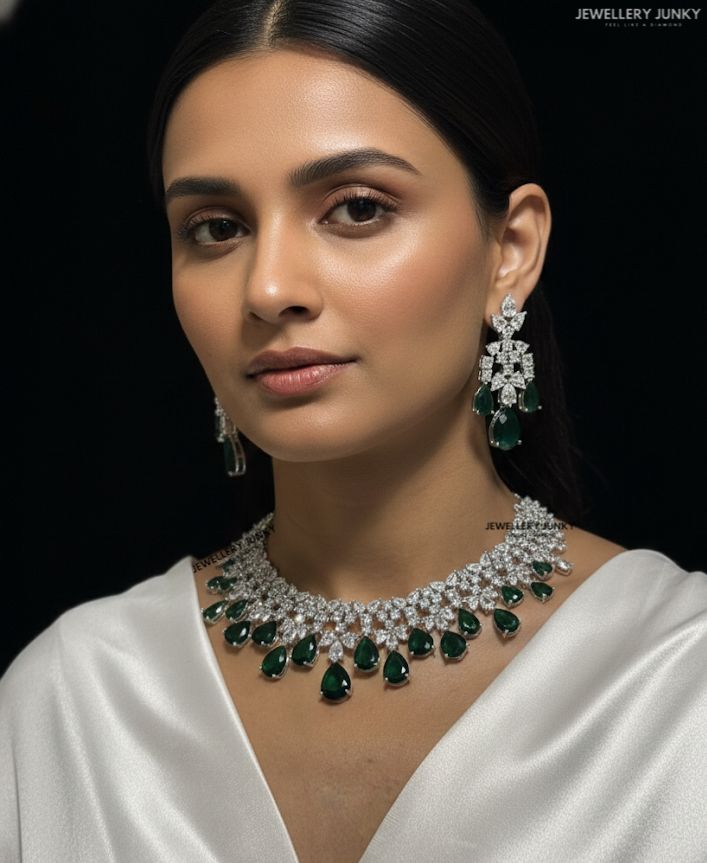 ELODIE DIAMOND NECKLACE