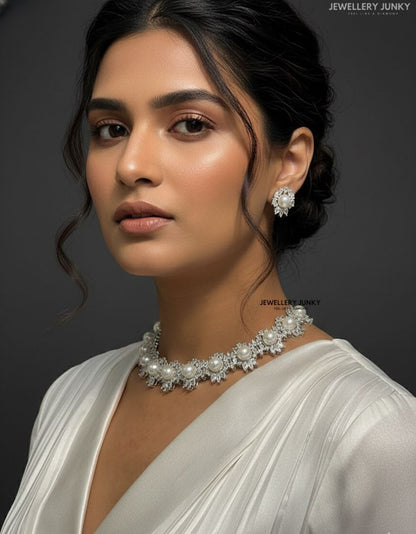 XENIA DIAMOND PEARL NECKLACE