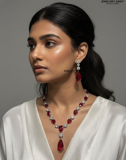 AZARI DIAMOND NECKLACE