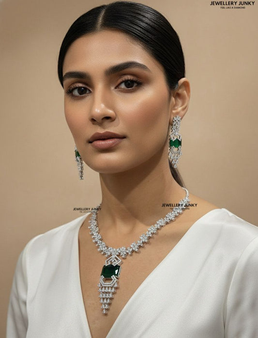 WAMIKA DIAMOND NECKLACE