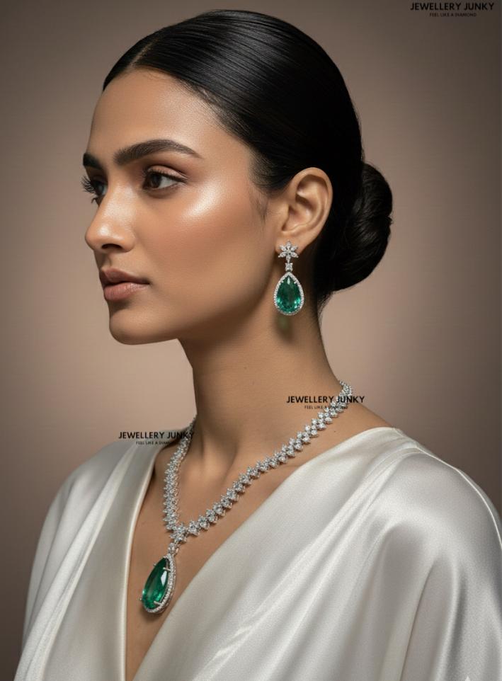 EMERSON DIAMOND NECKLACE