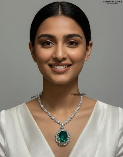 TYA OVAL DIAMOND NECKLACE