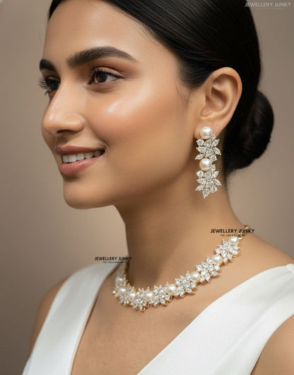 EZRA DIAMOND PEARL NECKLACE