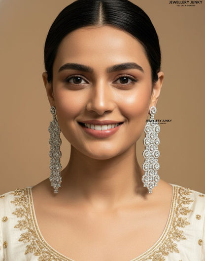 BERRY BLISS SOLITAIRE DIAMOND EARRING