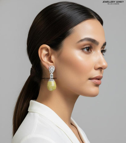 NESSA INVISIBLE DIAMOND EARRING E-1102