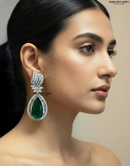 MAU DIAMOND EARRING