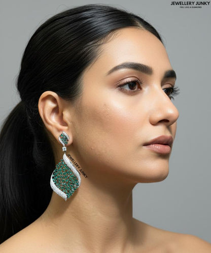 BLAIR DIAMOND EARRING E-1072