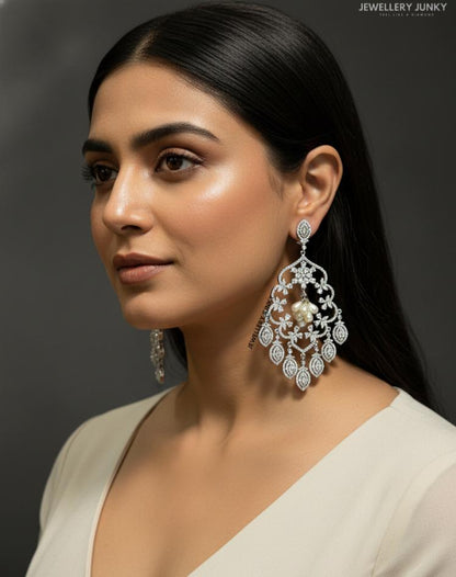 URVASHI DIAMOND PEARL EARRING E-1041