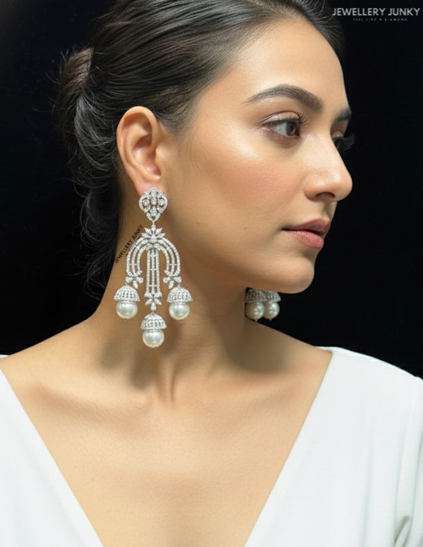 NOA DIAMOND EARRING E-1049