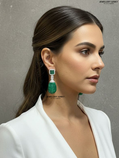 ARISTA INVISIBLE DIAMOND EARRING E-1025