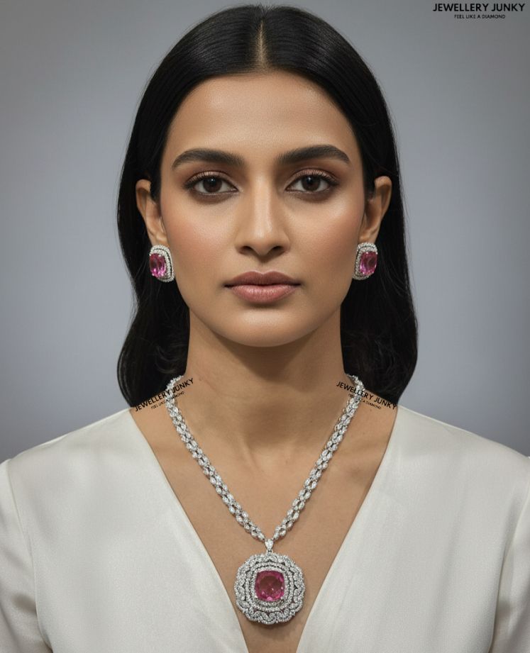 KRISTEN CUSHION DIAMOND NECKLACE