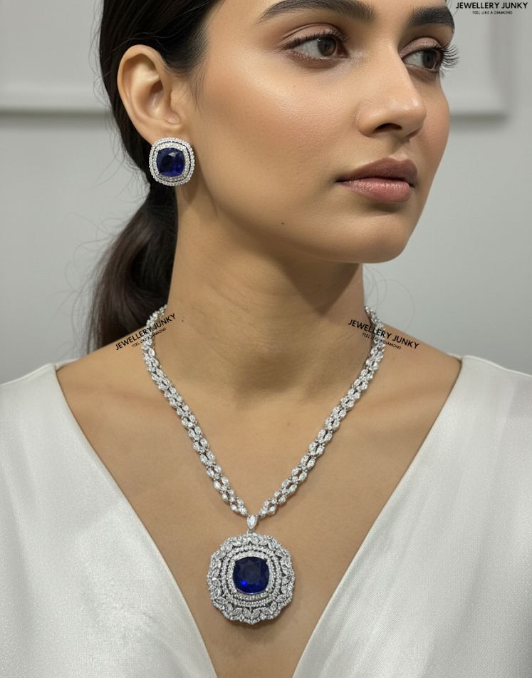 KRISTEN CUSHION DIAMOND NECKLACE