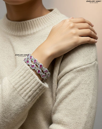 VALORA DIAMOND BANGLE