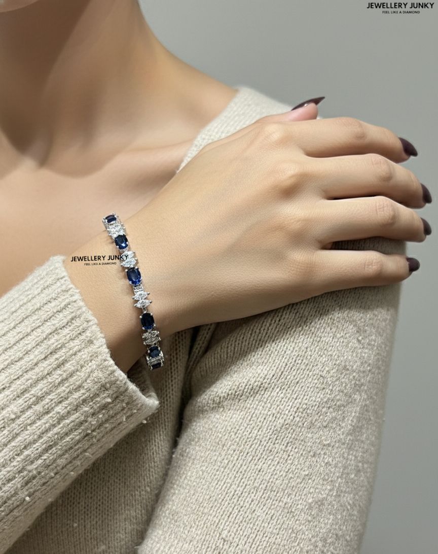 WRITE DIAMOND BANGLES