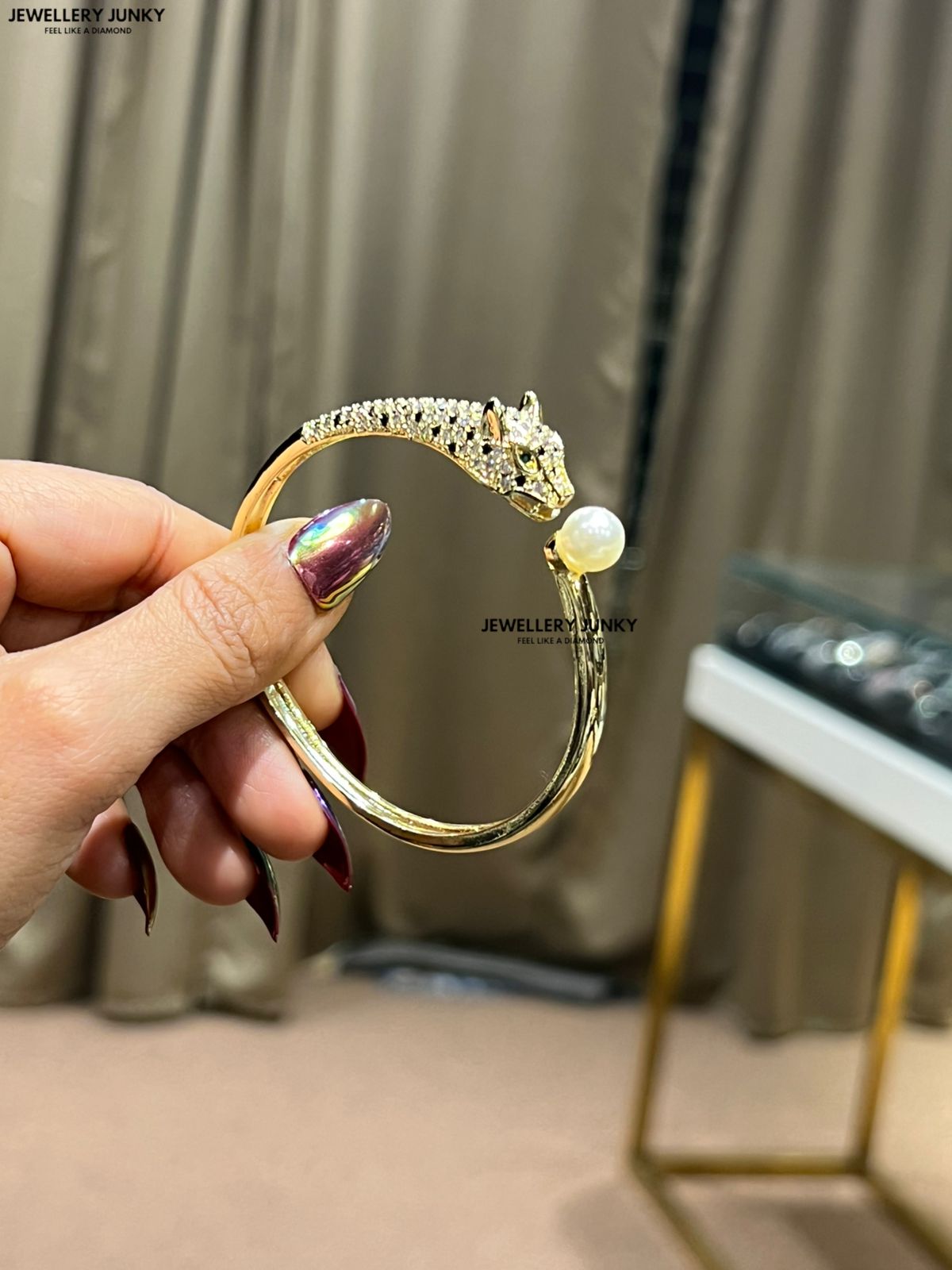 LINDA DIAMOND BRACELET