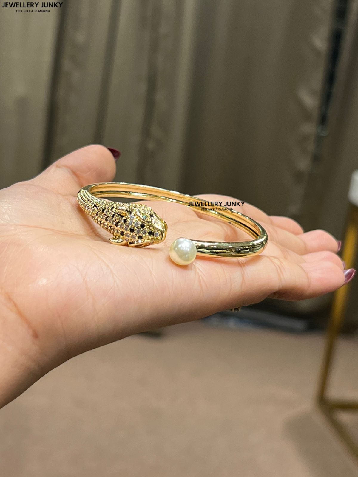 LINDA DIAMOND BRACELET
