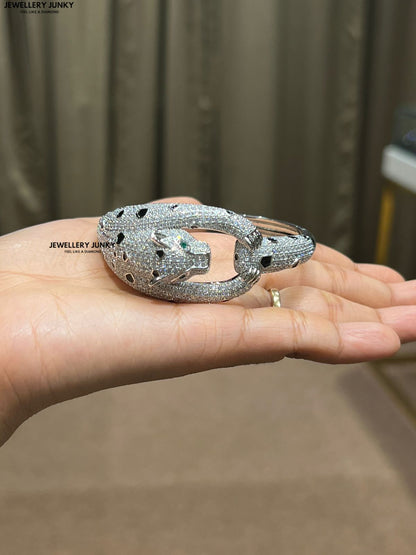 ANMISHA JAGUAR DIAMOND BRACELET