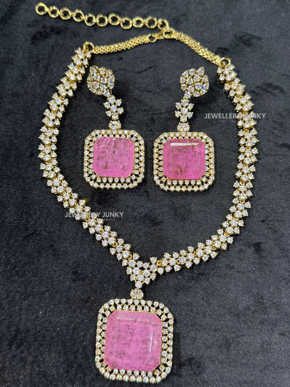 AGNIV DIAMOND NECKLACE