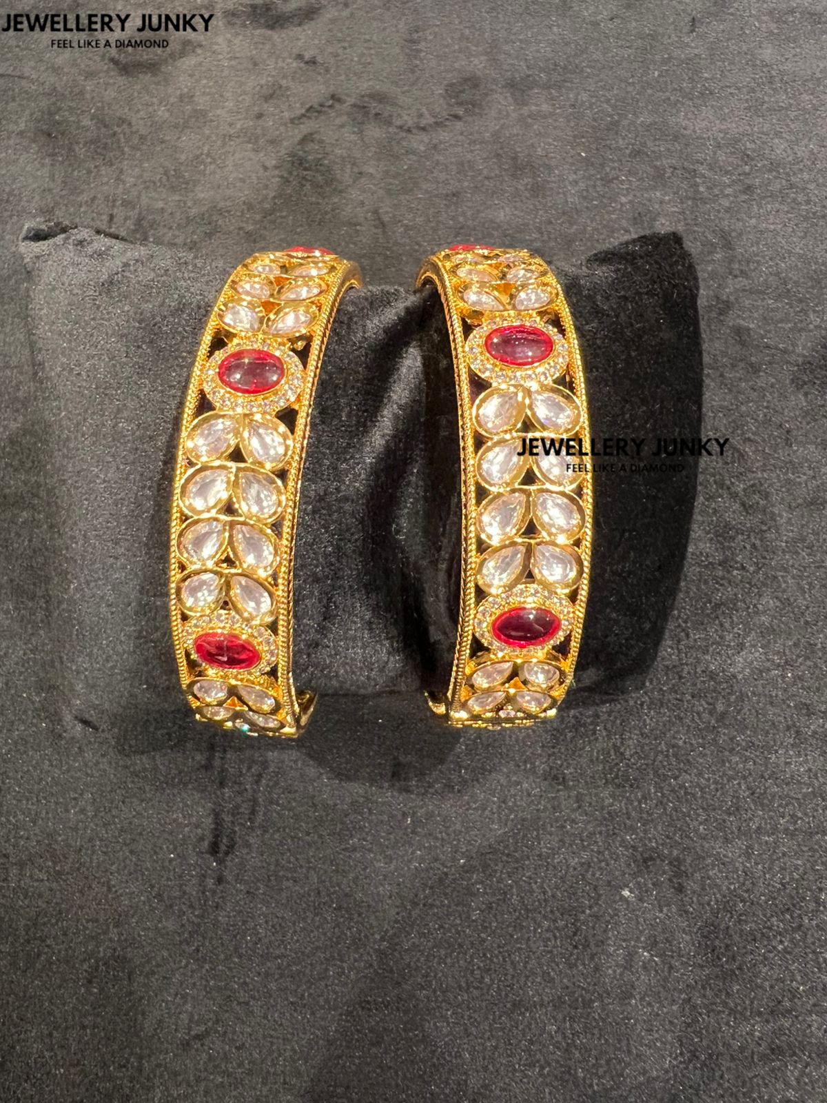GANIKA KUNDAN BANGLES
