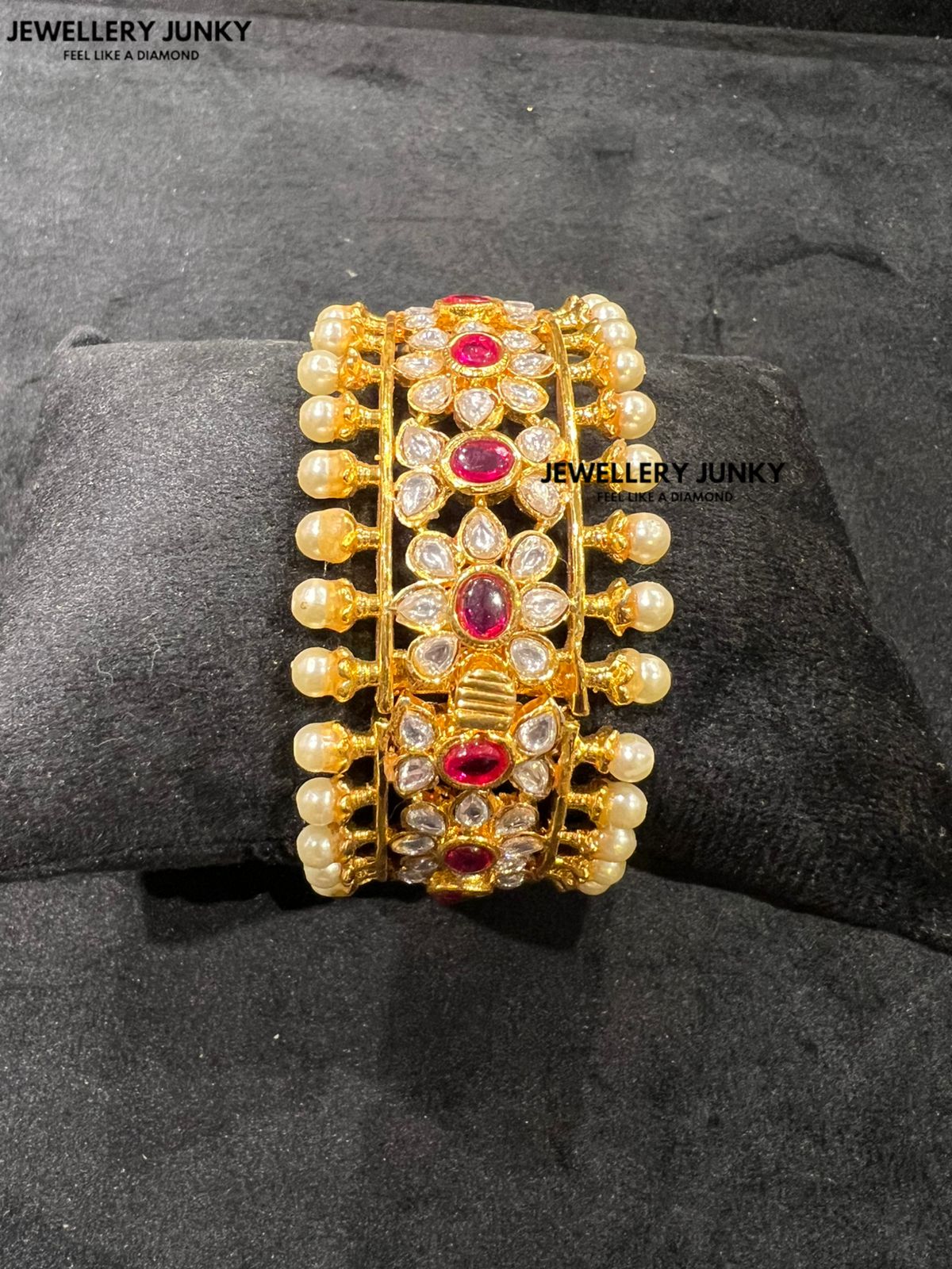 FALGUNI KUNDAN BANGLES