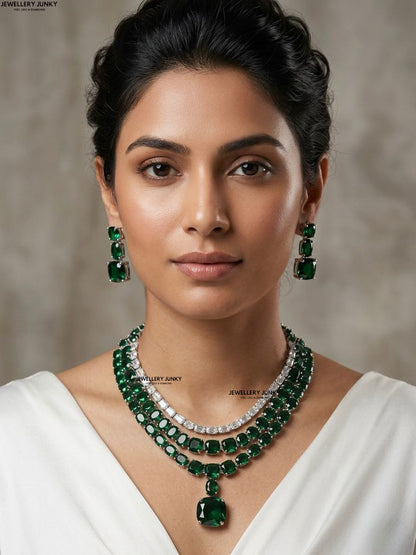 DARIKA DIAMOMD NECKLACE