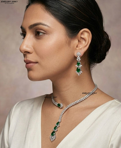 KARA DIAMOND NECKLACE