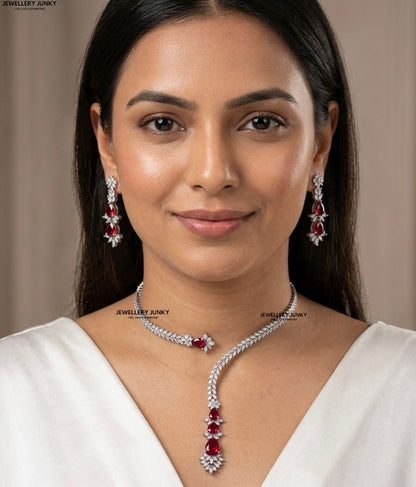 KARA DIAMOND NECKLACE