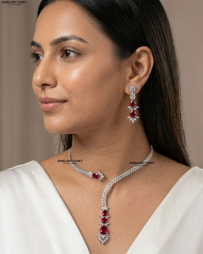 KARA DIAMOND NECKLACE