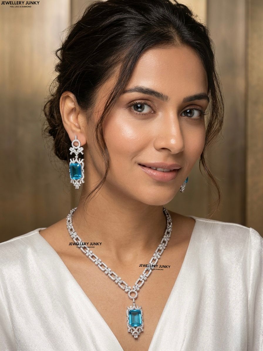 KAYLA DIAMOND NECKLACE