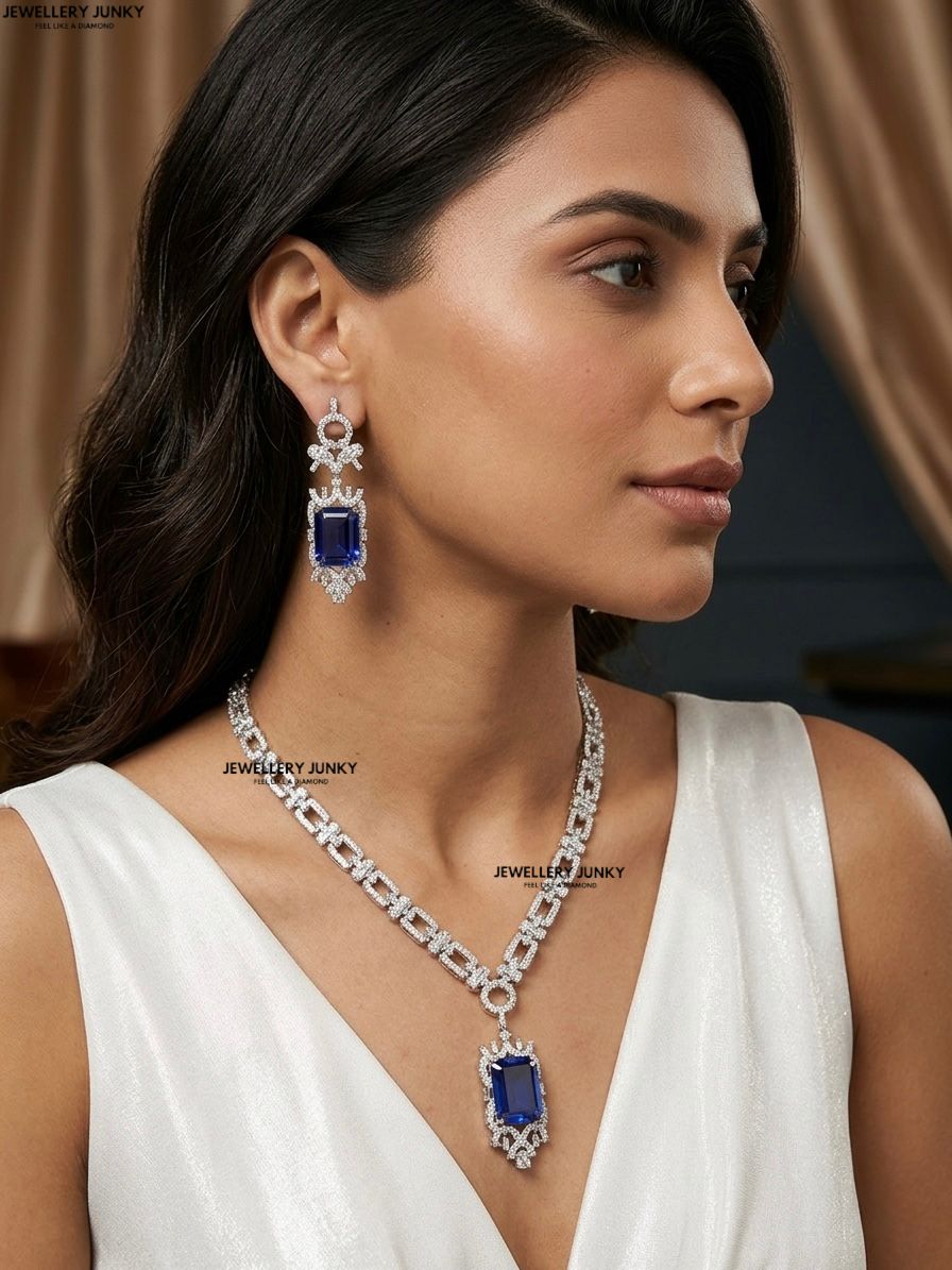 KAYLA DIAMOND NECKLACE