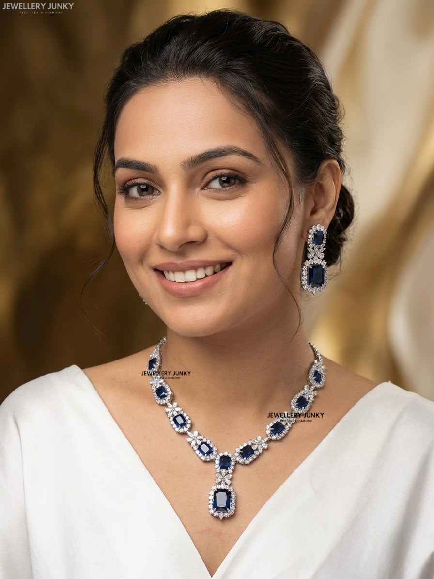 ESTRELLA DIAMOND NECKLACE