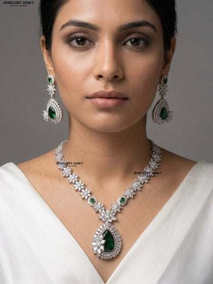 MILLISA DIAMOND NECKLACE