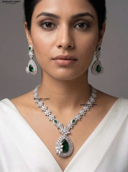 MILLISA DIAMOND NECKLACE