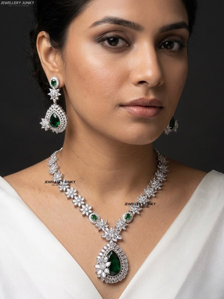 MILLISA DIAMOND NECKLACE