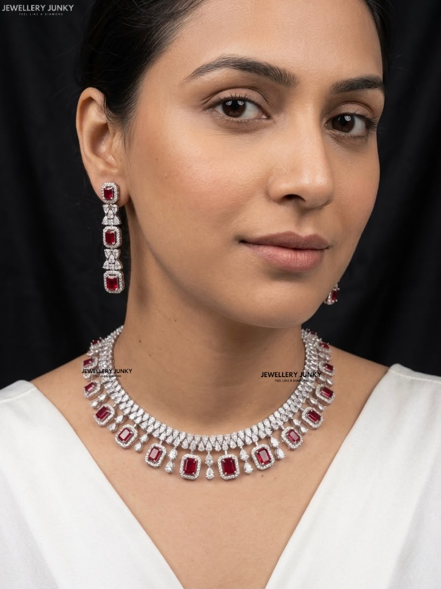 OCEAN DIAMOND NECKLACE
