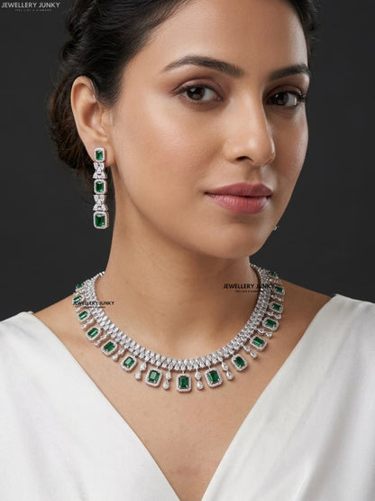 OCEAN DIAMOND NECKLACE