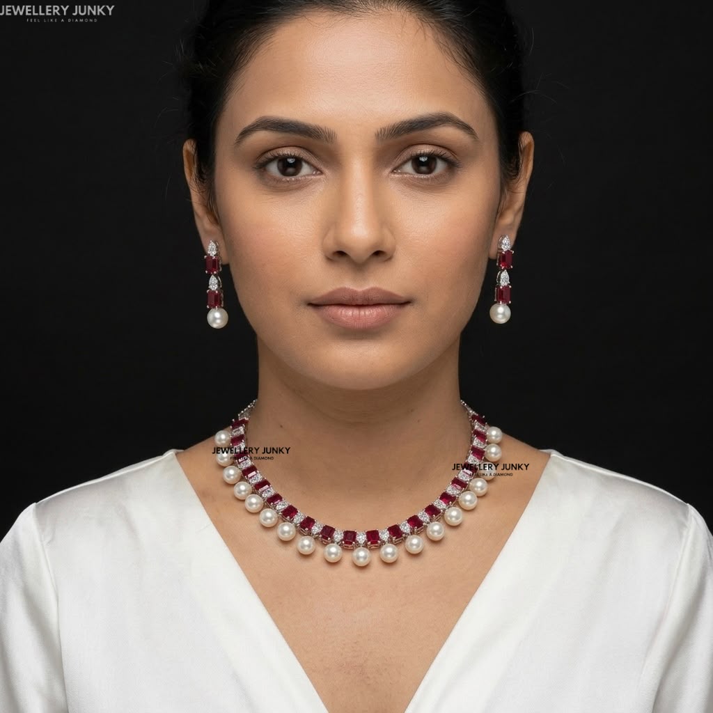 SOHA DIAMOND PEARL NECKLACE